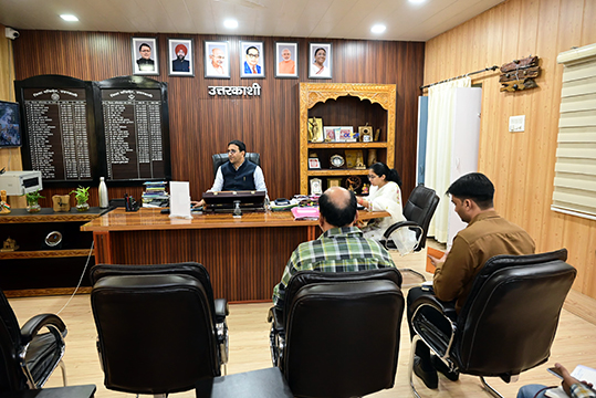 5 अक्टूबर से कलेक्ट्रेट स्थित ईवीएम वेयरहाउस में शुरू होगी एफएलसी