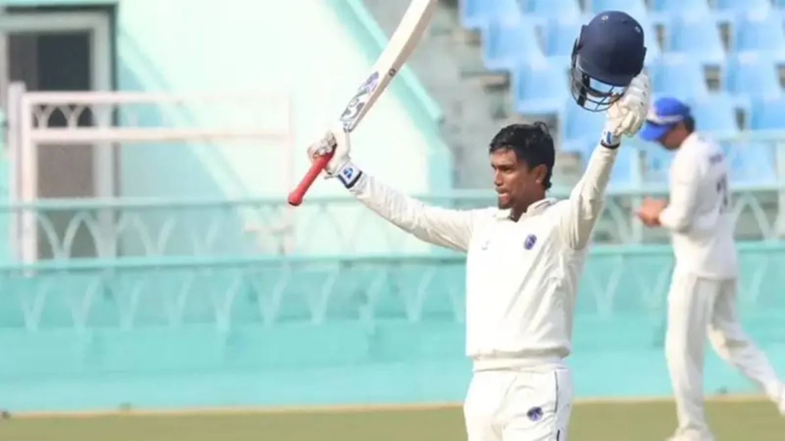 कुशाग्र के शतक के बाद मुलानी के चार विकेट से भारत ए ने ऑस्ट्रेलिया ए पर 163 रन की बढ़त बनाई