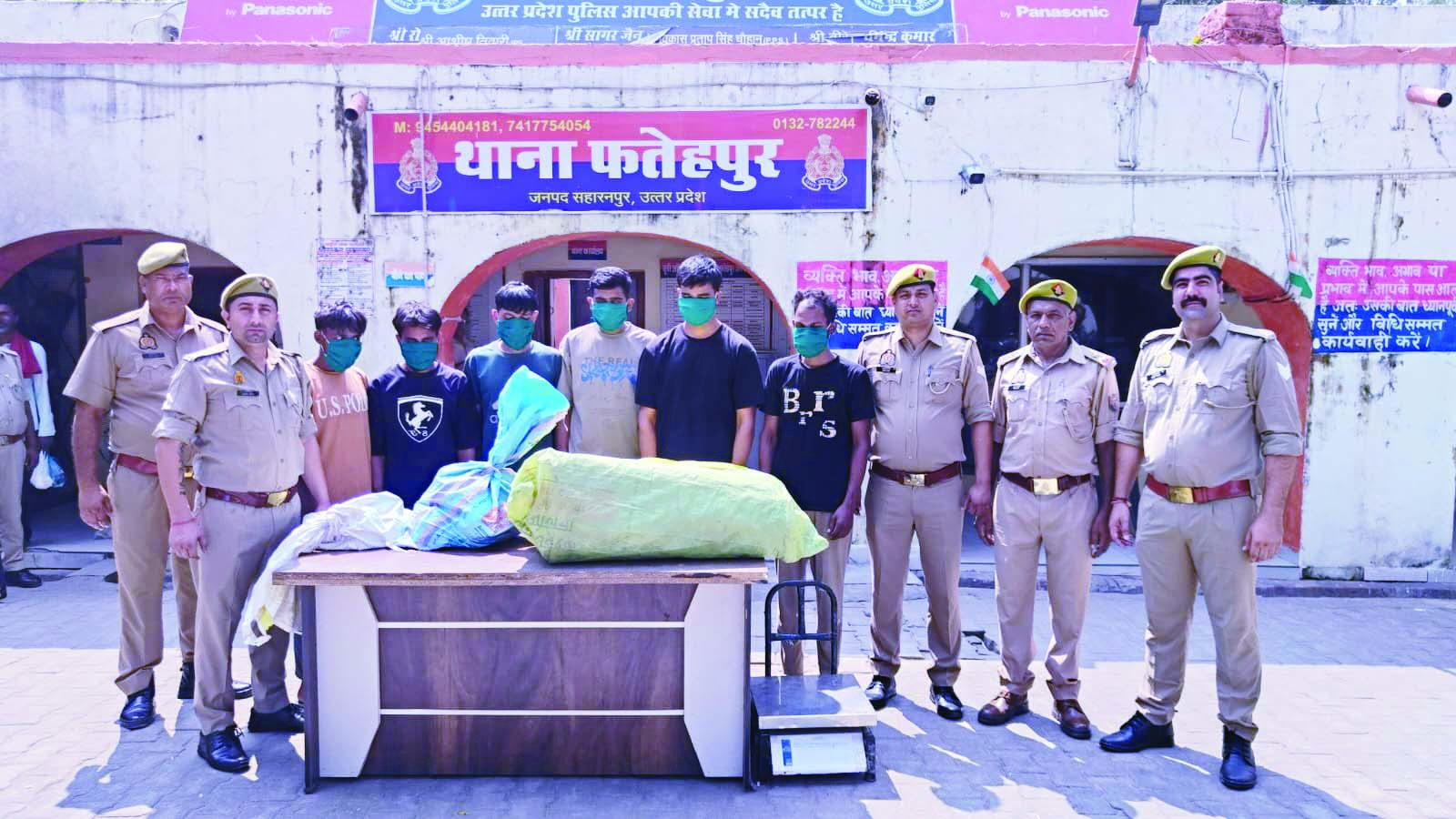 चोरी के 6 शातिर गिरफ्तार ,लाखों का माल बरामद