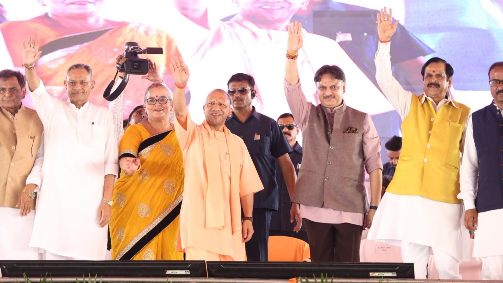 12 हजार करोड़ की परियोजनाओं से लखनऊ के विकास को नई रफ्तार: डॉ. राजेश्वर सिंह