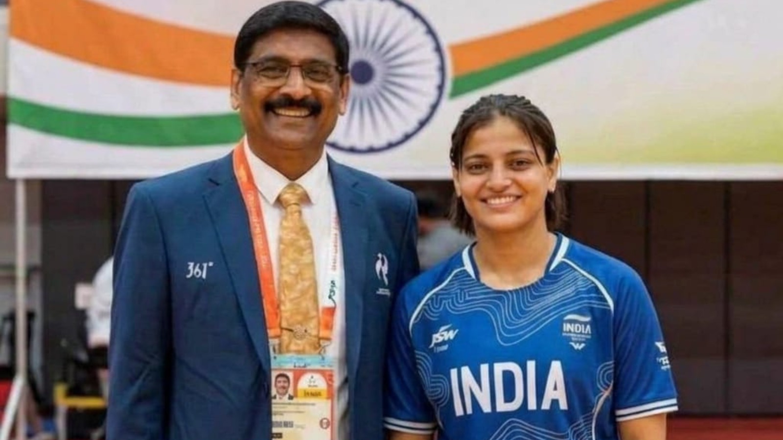 अस्मिता डे और मुनव्वर अंजार एशियाई खेलों के लिए नागोया पहुंचे