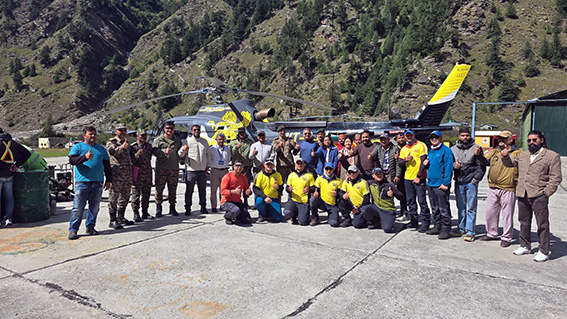 भारी बर्फबारी के बीच डेढ़ दिन में पूरा हुआ रेस्क्यू अभियान, 67 ट्रेकर्स सुरक्षित