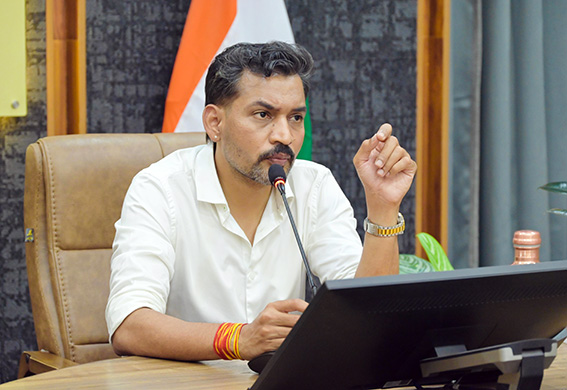 बारिश से बदहाल सड़कों का होगा स्थलीय निरीक्षण