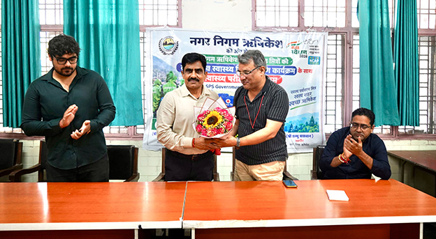पर्यावरण मित्रों और निगम कार्मिकों का हुआ नि:शुल्क स्वास्थ्य परीक्षण