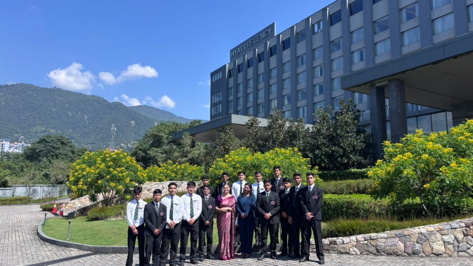 प्रधानाचार्य डॉ. जगदीप खन्ना जी की प्रेरणा से यह दिन-प्रतिदिन प्रगति के रास्ते पर आगे बढ़ रहा है