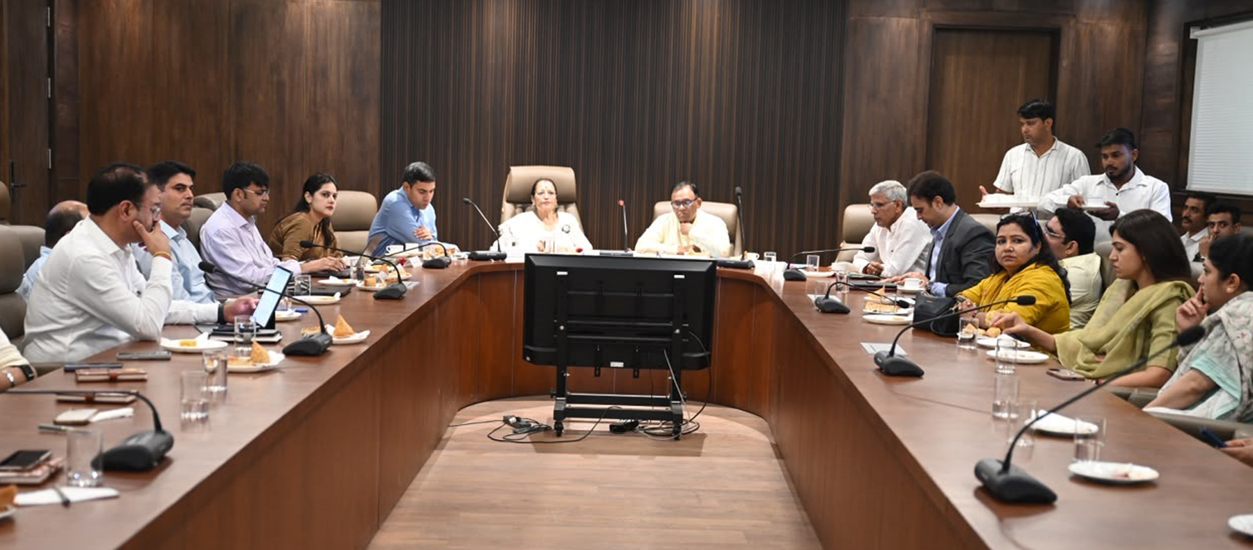 गुरुग्राम के हर वार्ड में ट्रैक्टर-ट्रॉली व कर्मचारियों की संख्या बढ़ाई, बेहतर सफाई का दावा