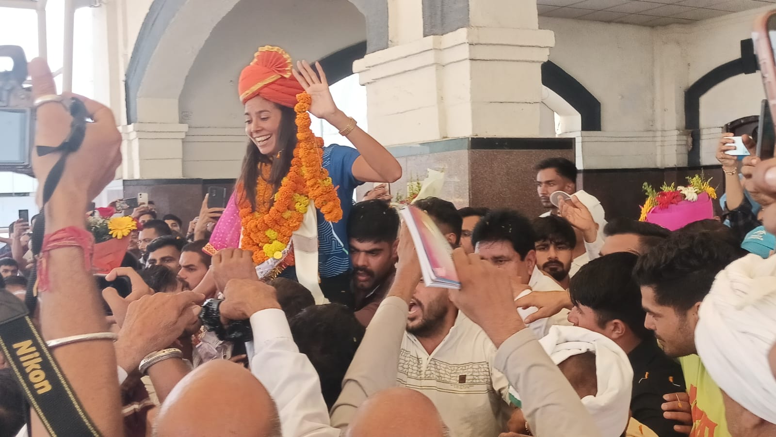 एशियन गेम्स में स्वर्ण जीतने वाली प्राची का भव्य स्वागत