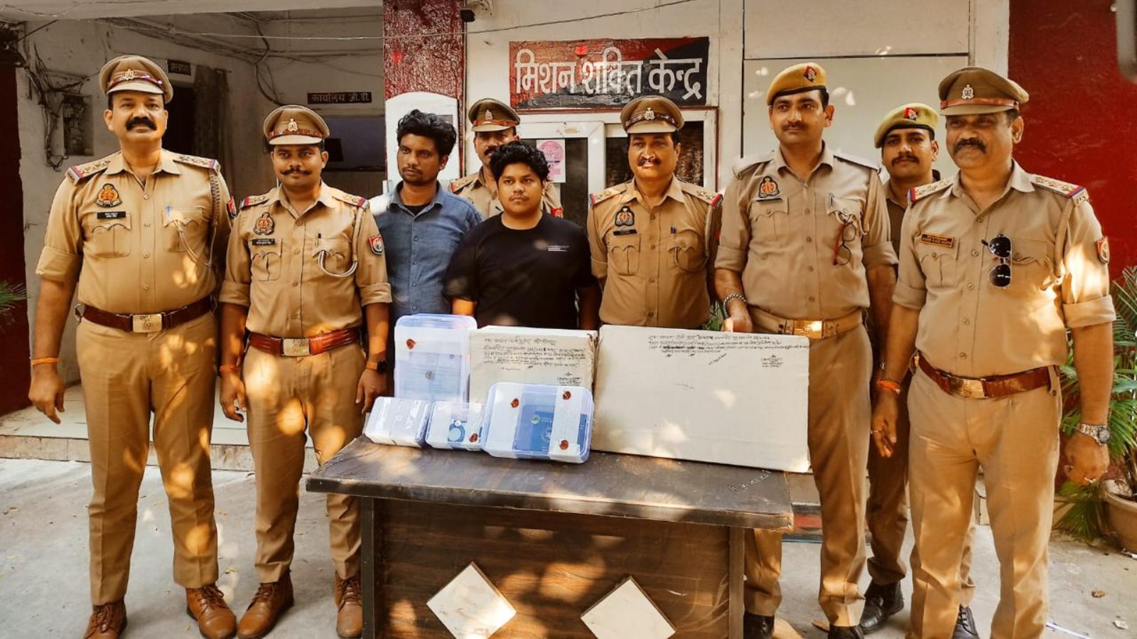 फर्जी भारतीय पहचान पत्र बनवाकर लखनऊ में रह रहा बांग्लादेशी नागरिक गिरफ्तार