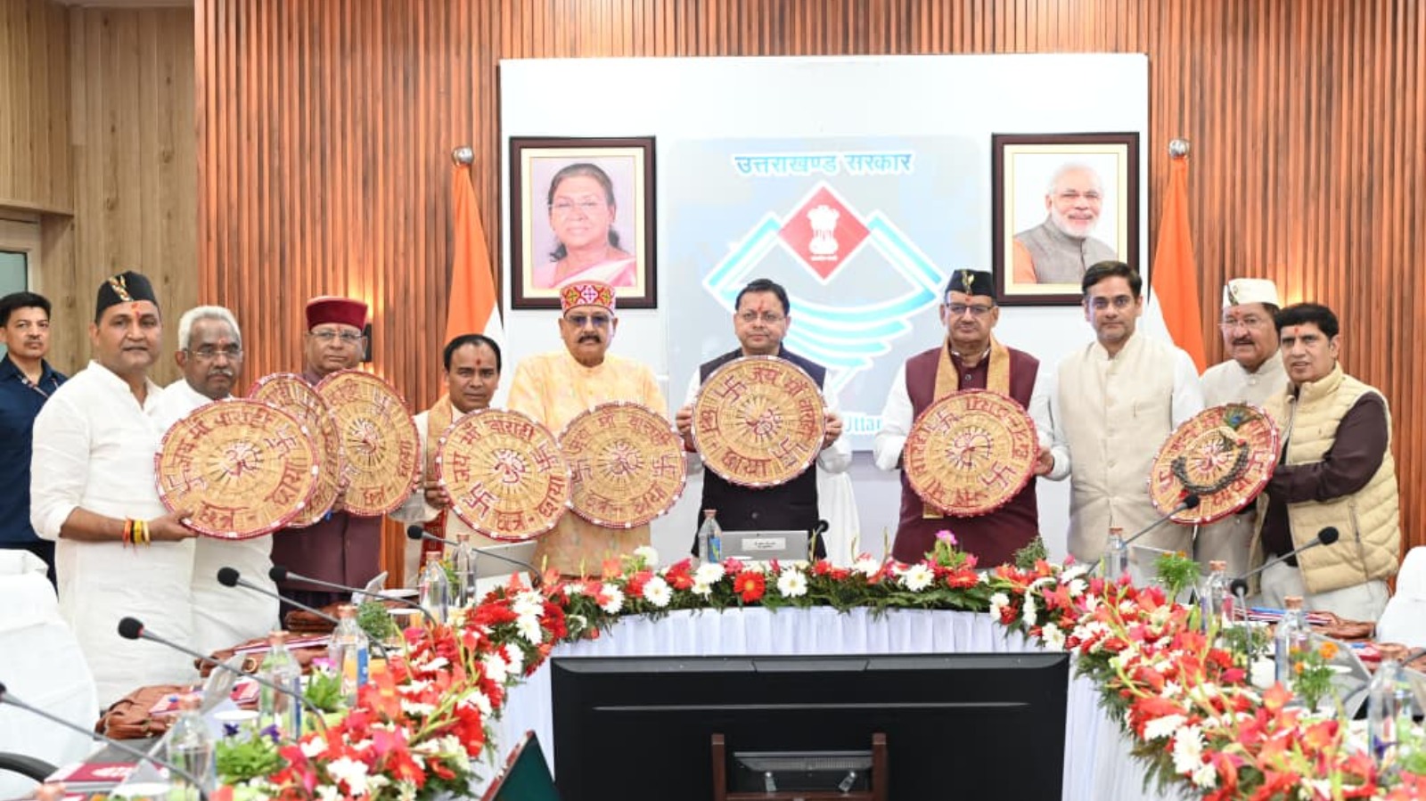 भारत-नेपाल सीमा पर धामी सरकार का बड़ा संदेश, बनबसा में पहली बार कैबिनेट बैठक; विकास और कनेक्टिविटी पर जोर