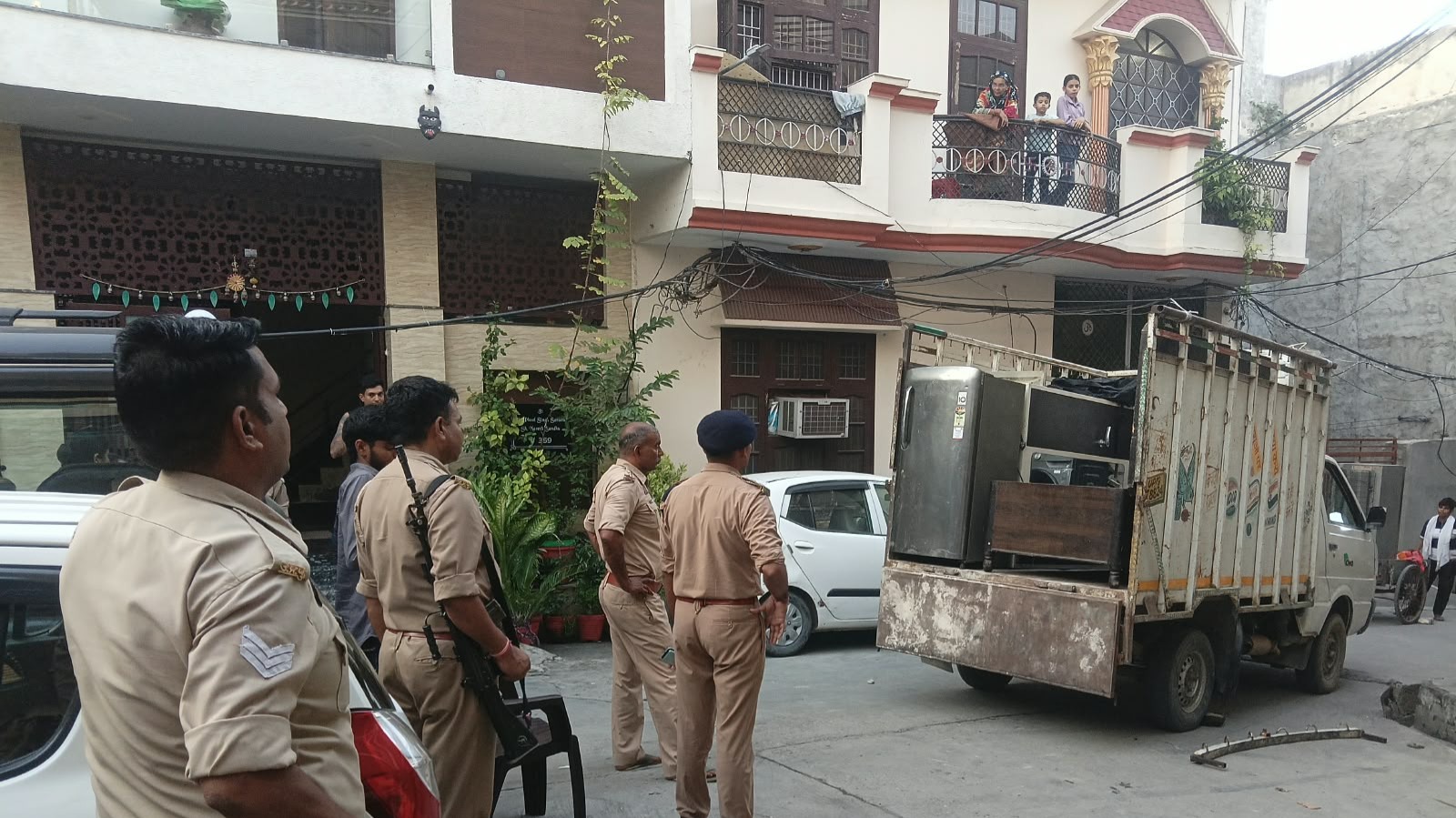 अंकित बालियान हत्याकांड में बड़ी कार्रवाई, भोलू शाहपुरिया, आर्यन और सत्यम के घरों की कुर्की
