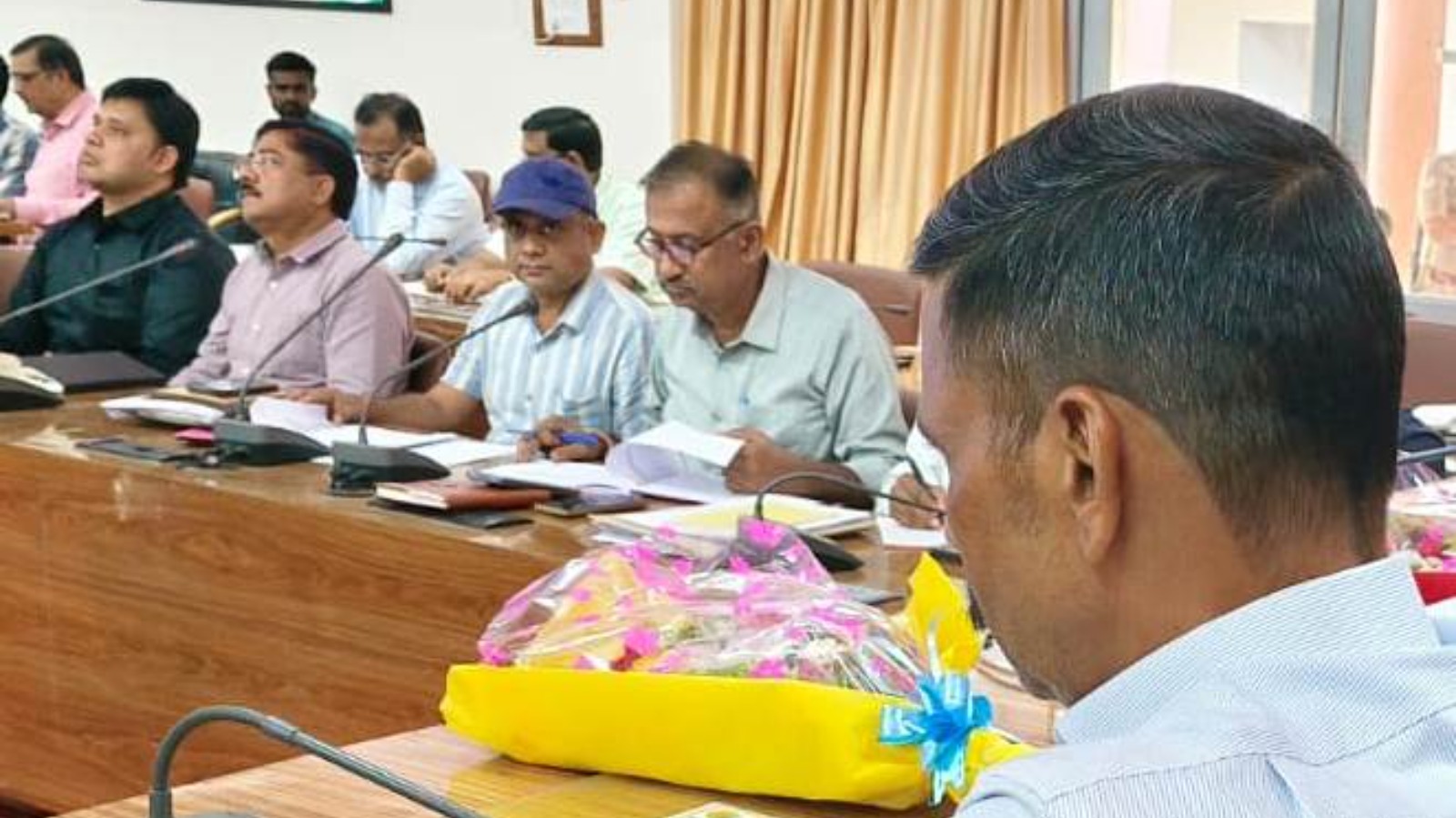 पात्र लाभार्थियों को दिलाया जाए योजनाओं का लाभ: राजेश प्रकाश