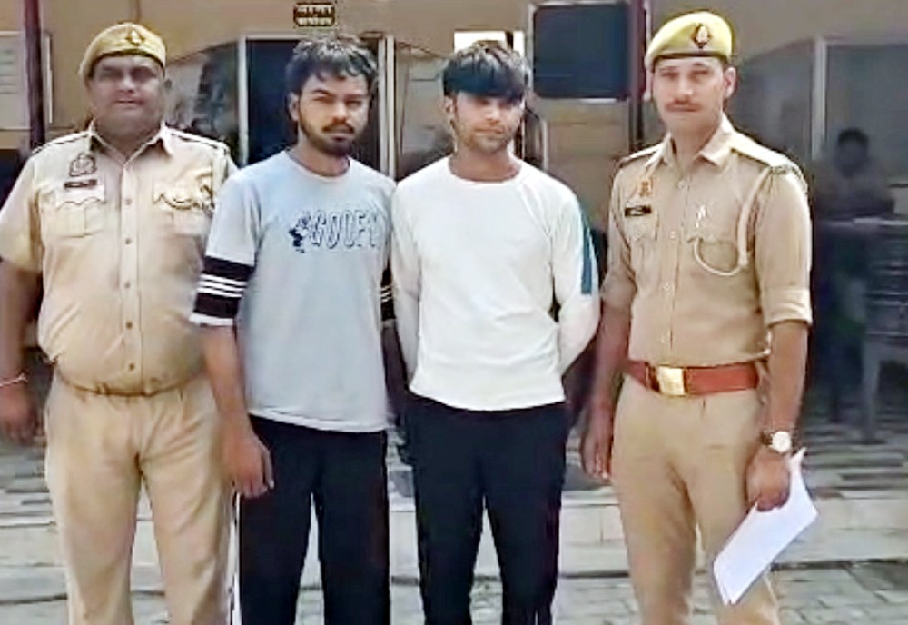 पिज्जा कैफे में बहन के प्रेमी को घेरा, लात-घूंसों से पीटा, बाइक भी तोड़ी