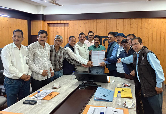 छूटे हुए पात्र मतदाताओं के पंजीकरण के लिए 08 से 10 अक्टूबर तक प्रत्येक मतदान केंद्र पर लगेंगे विशेष शिविर