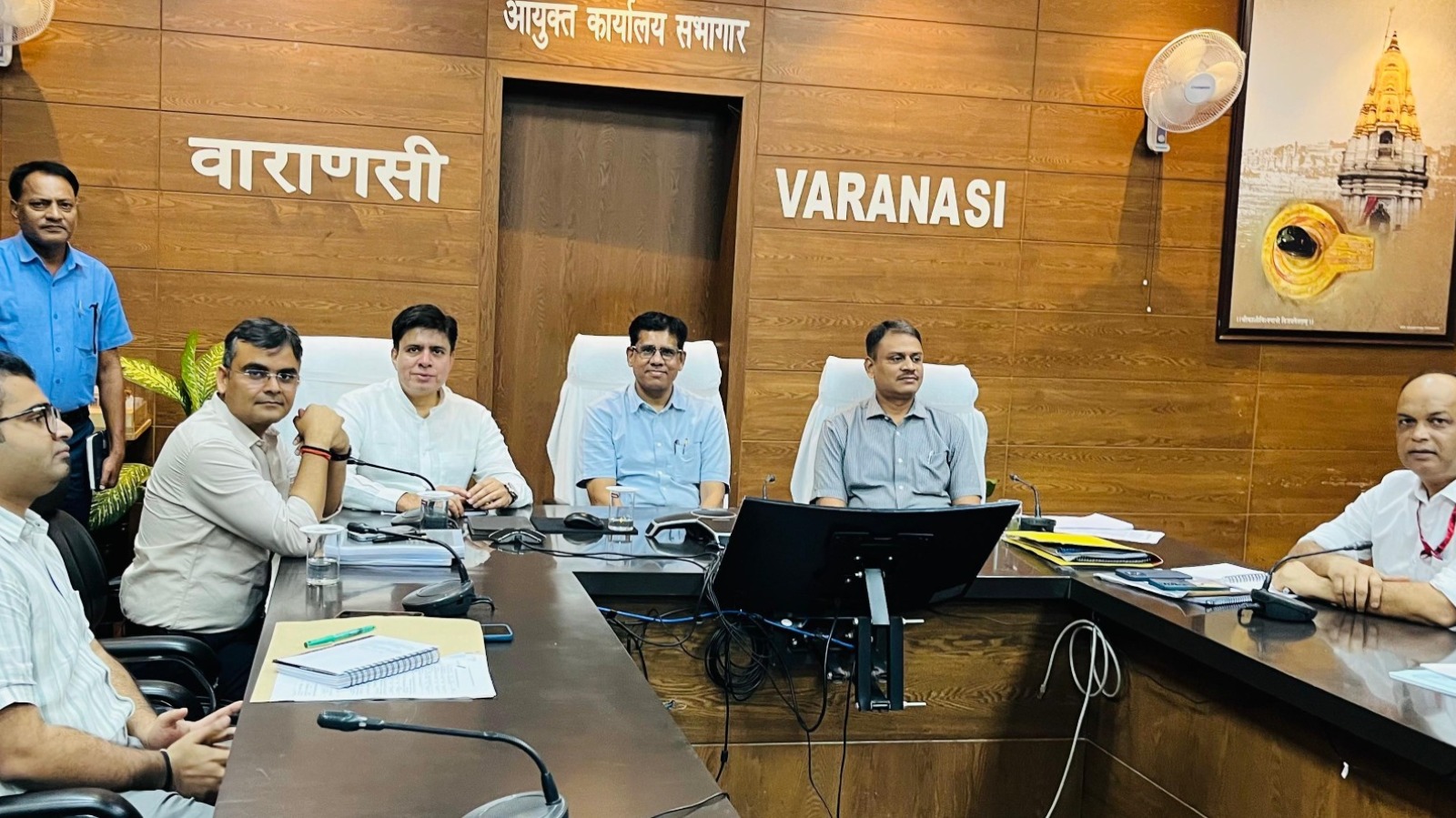 प्रेक्षकों की अध्यक्षता में निर्वाचन व्यवस्था की समीक्षा बैठक सम्पन्न