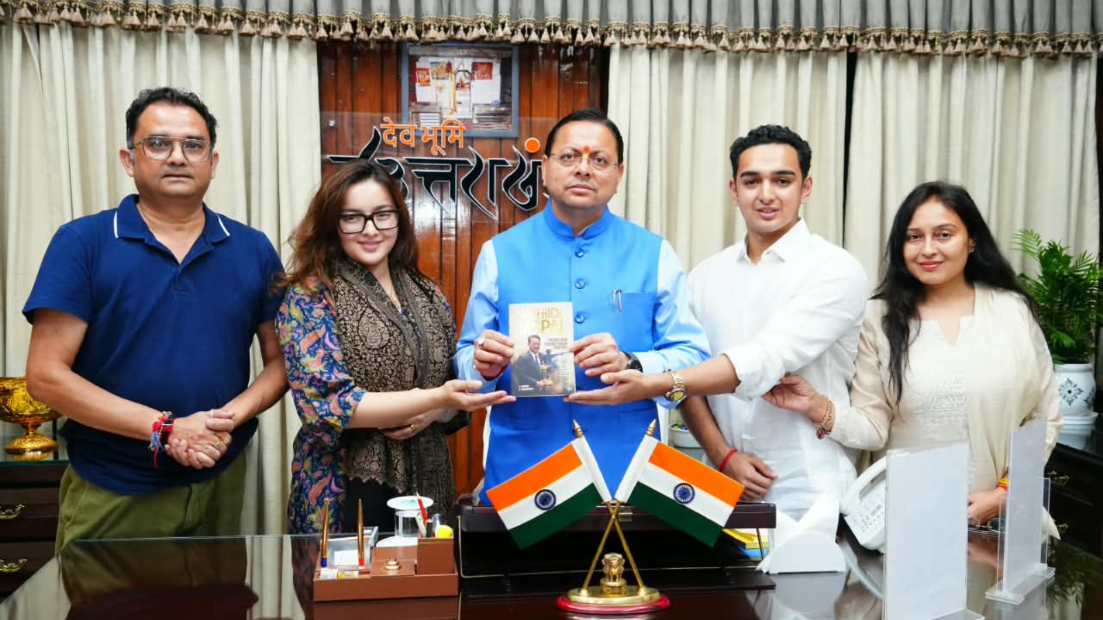 ‘Maverick Jaspal’ पुस्तक का विमोचन, CM धामी बोले- युवा खिलाड़ियों के लिए प्रेरणास्रोत हैं जसपाल राणा