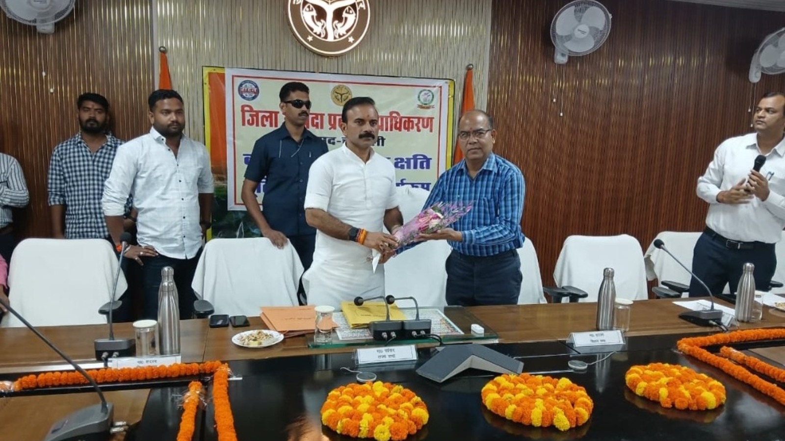 फसल क्षति से प्रभावित किसानों को मिला अनुदान