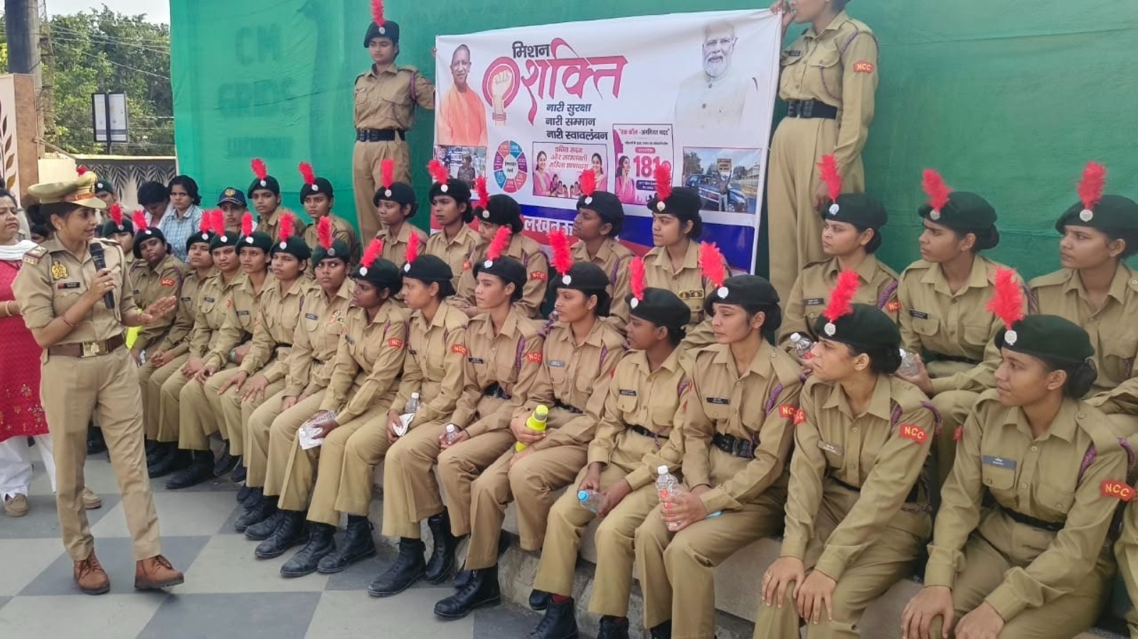 कपूरथला चौराहे पर मिशन शक्ति अभियान, छात्राओं ने संभाली यातायात व्यवस्था