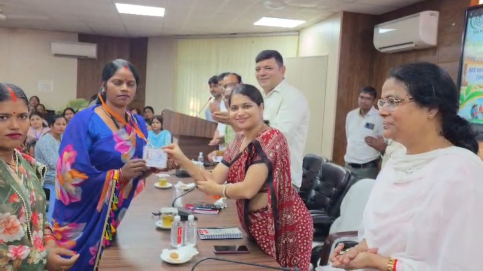 सड़क दुर्घटनाओं की रोकथाम व आमजन को जागरूक करने के निर्देश