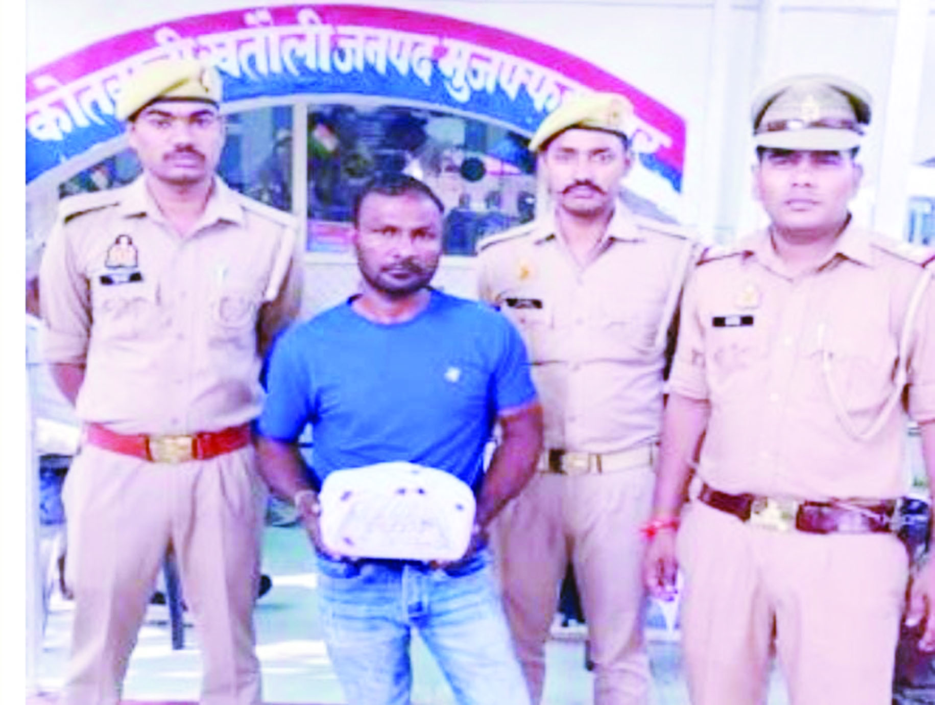 नशे के कारोबार पर पुलिस का शिकंजा, दो मामलों में तीन तस्कर गिरफ्तार
