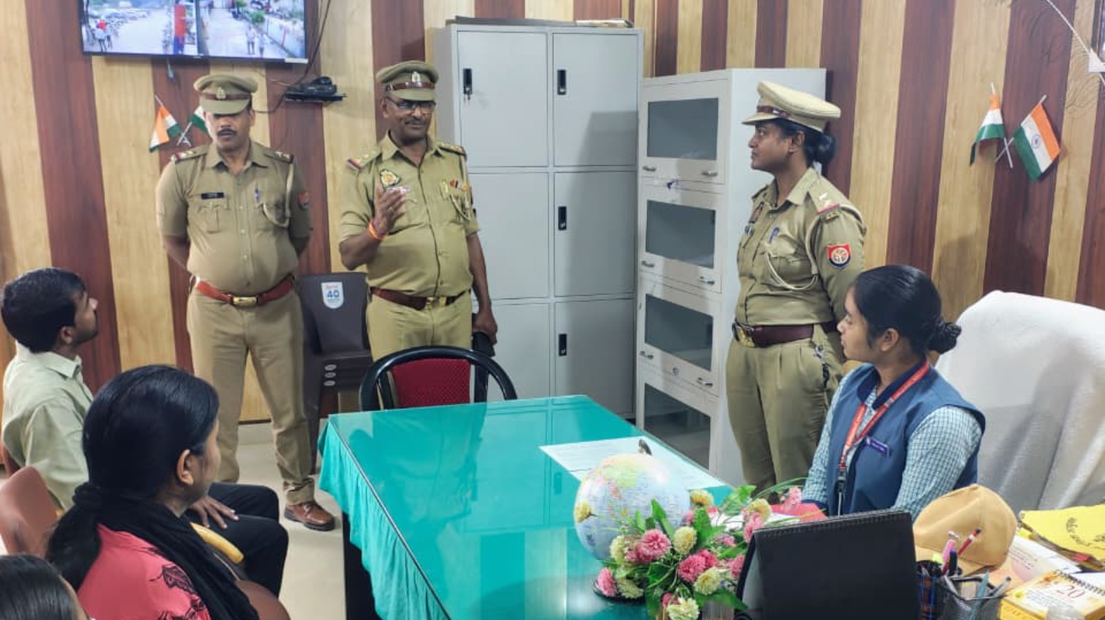 मिशन शक्ति अभियान: छात्रा मधु रेखा बनीं एक दिन की थानाध्यक्ष