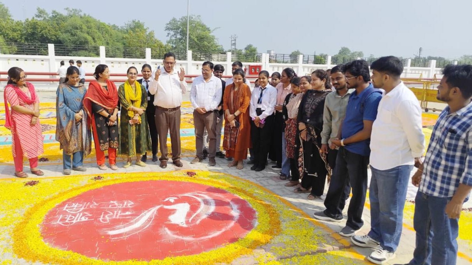 विकसित भारत के निर्माण में सभी दें अपना योगदान : प्रो. राकेश कुमार सिंह