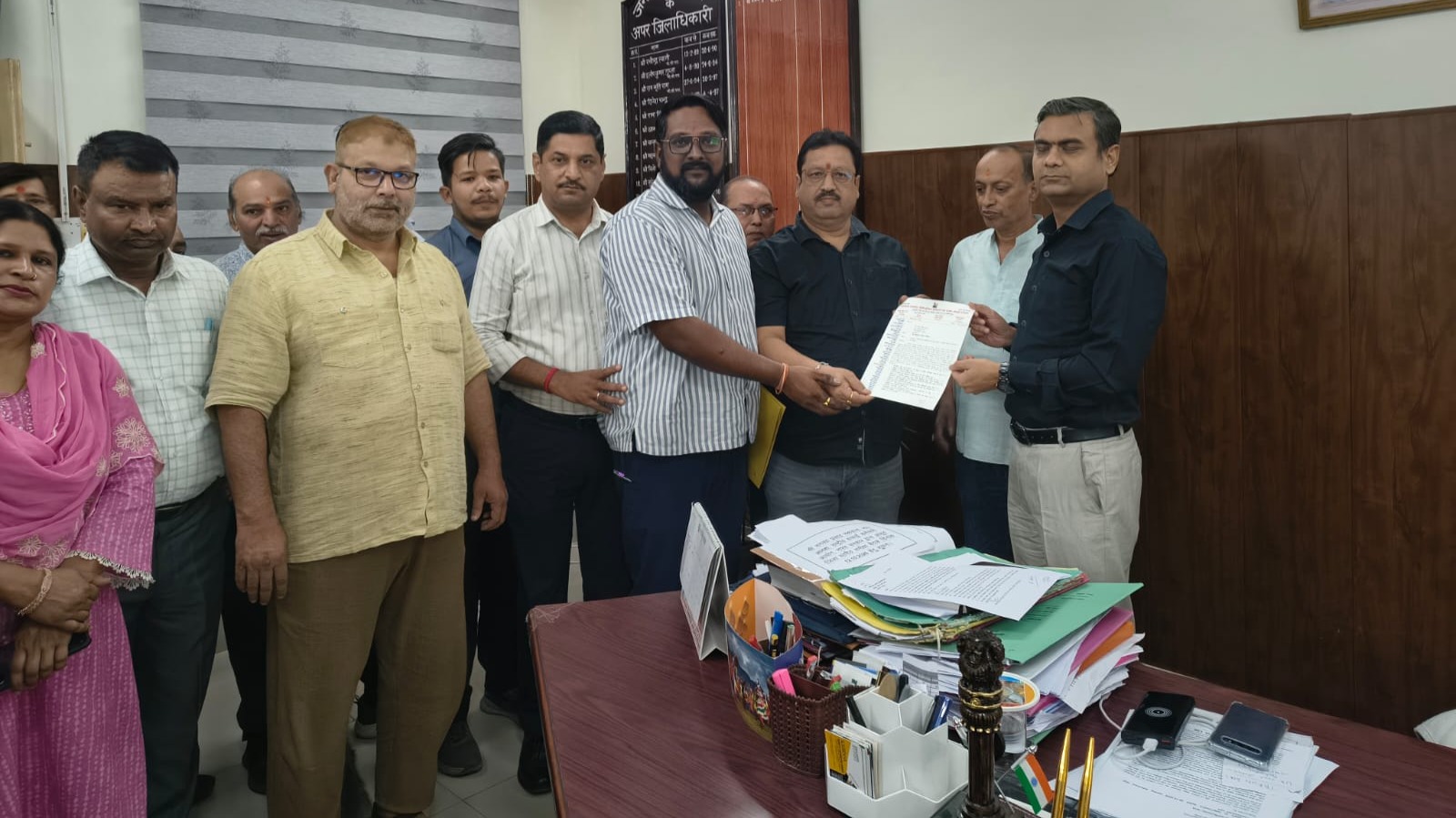 उत्तराखंड कलेक्ट्रेट मिनिस्ट्रियल कर्मचारियों का धरना, सात मांगों पर कार्रवाई की मांग