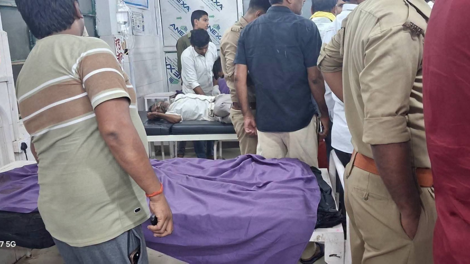 तेज रफ्तार वाहन ने उजाड़े तीन परिवार, चरनगहिया बेलहा में दर्दनाक हादसा