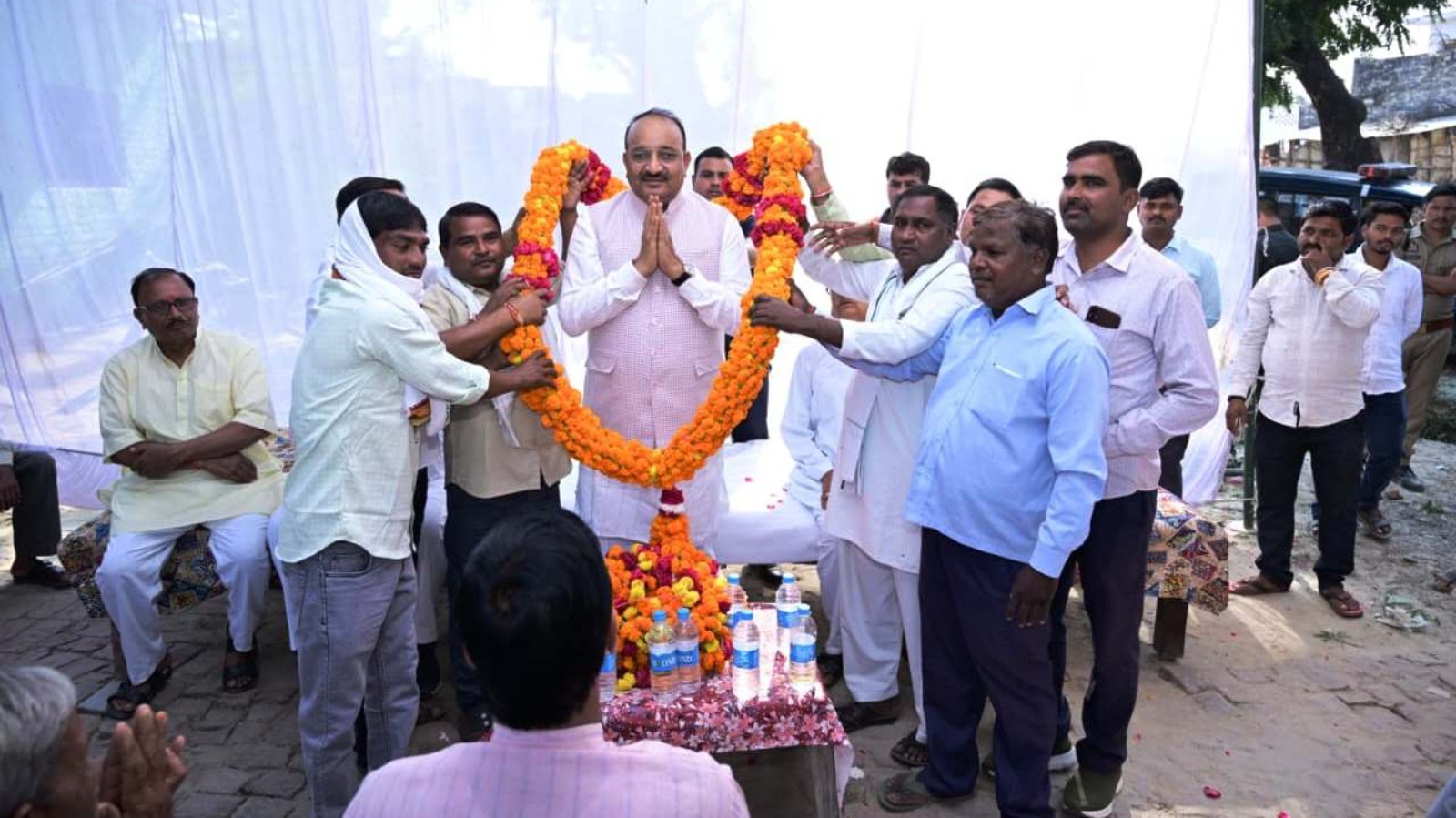 प्रत्येक गांव का समग्र विकास मेरी पहली प्राथमिकता-दिनेश प्रताप सिंह