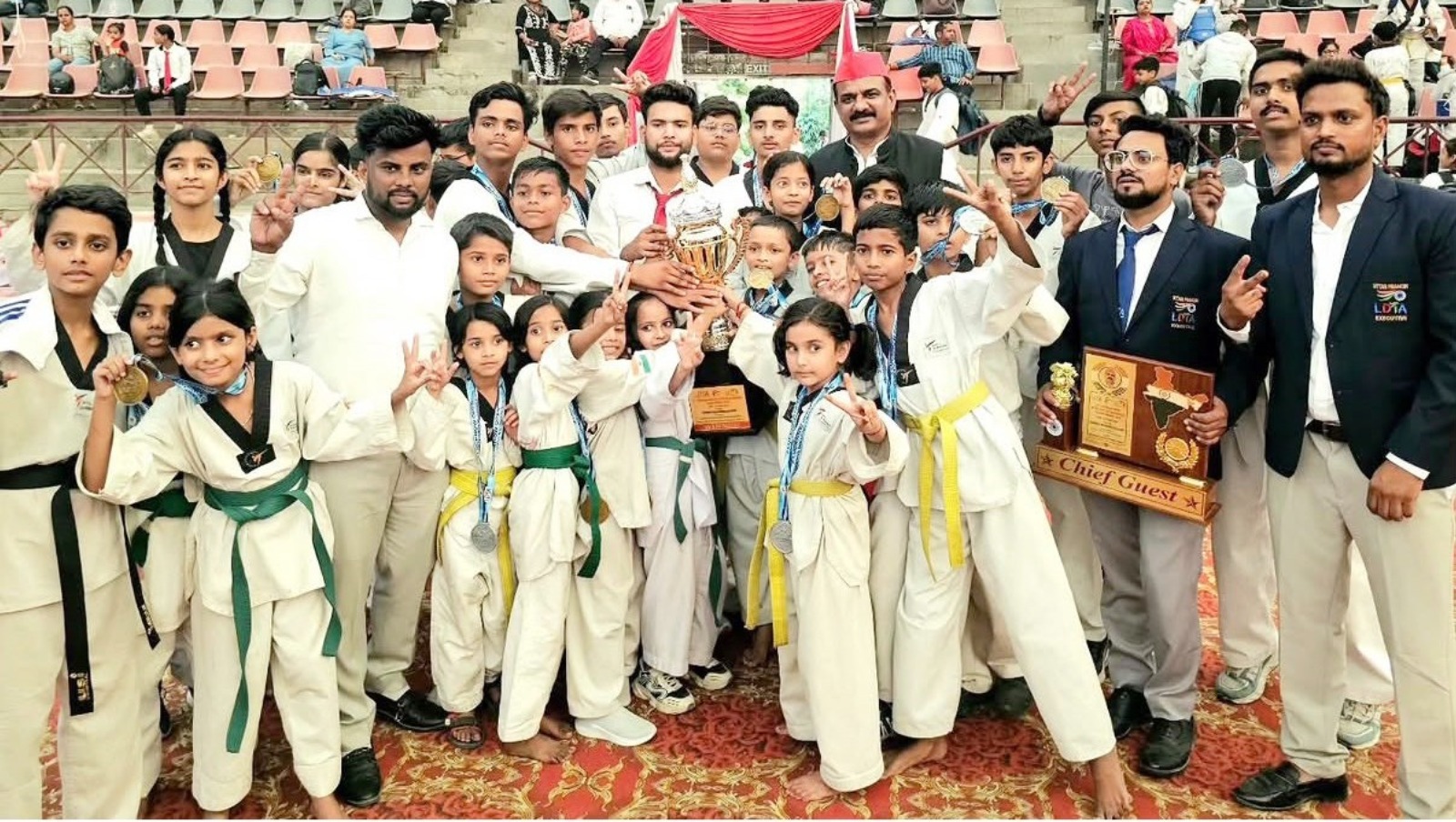 सनराइज ताइक्वांडो अकादमी ने जीती ओवरऑल ट्रॉफी