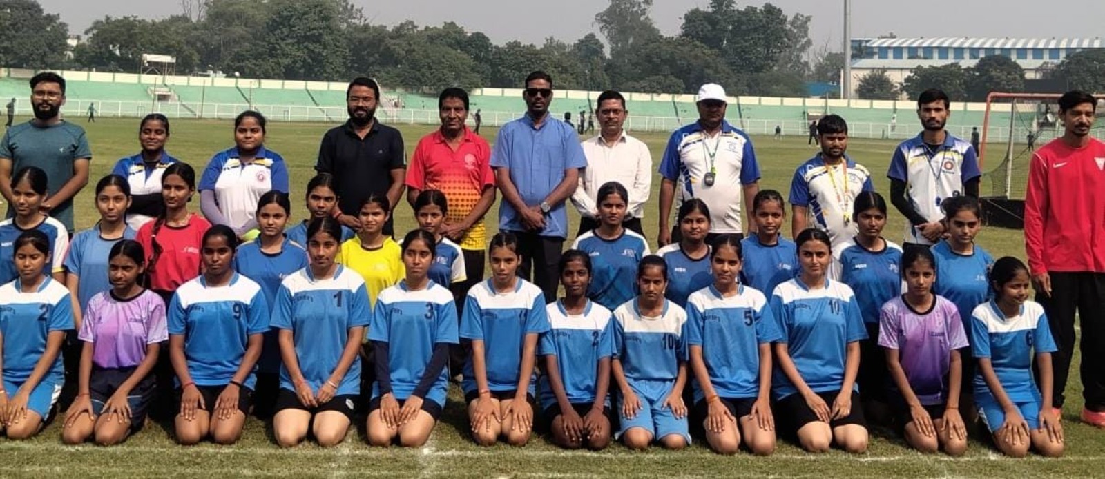 बीकेटी और जयपुरिया कालेज जिला जूनियर खो-खो के बालिका वर्ग के सेमीफाइल में