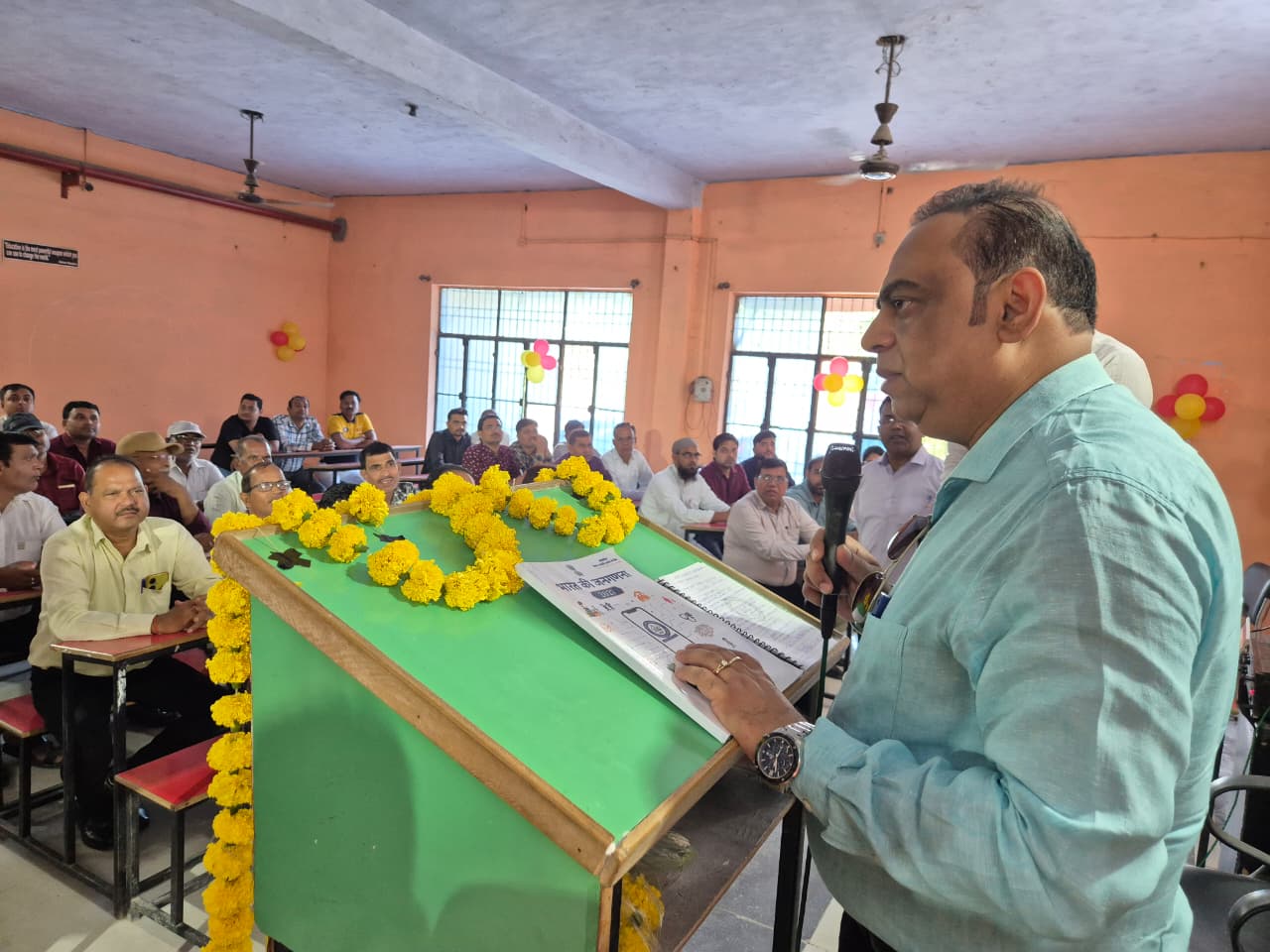 जनगणना-2027 डीएम ने प्रगणकों को दिए गुणवत्तापूर्ण गणना के निर्देश