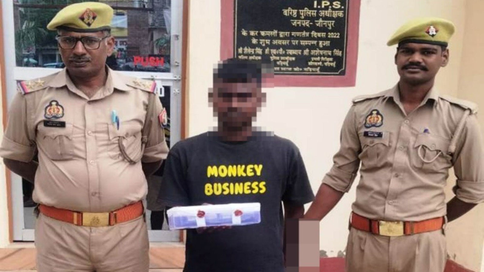 सोशल मीडिया पर तमंचे के साथ वीडियो वायरल कर धौंस जमाने वाला युवक गिरफ्तार