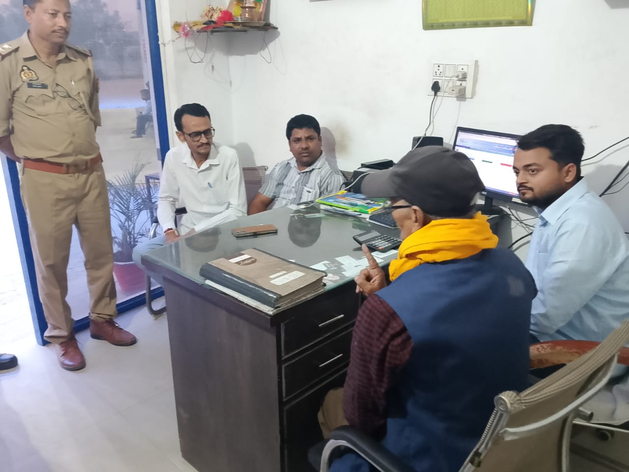 धान नहीं तुला तो राजभवन कूच कर गया किसान