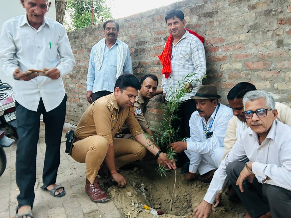 विश्व पर्यावरण दिवस पर रूरा थाने में हुआ पौधरोपण