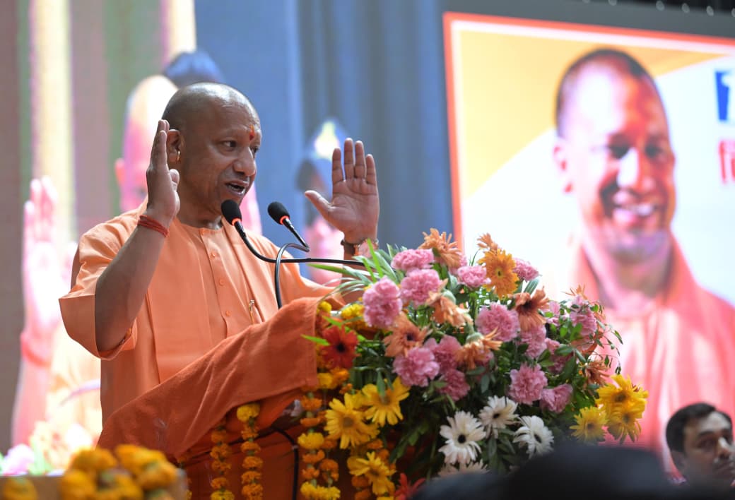 कांग्रेस व सपा सरकारों ने ललितपुर को  1500 करोड़ रुपये भी नहीं दिए होंगे: योगी