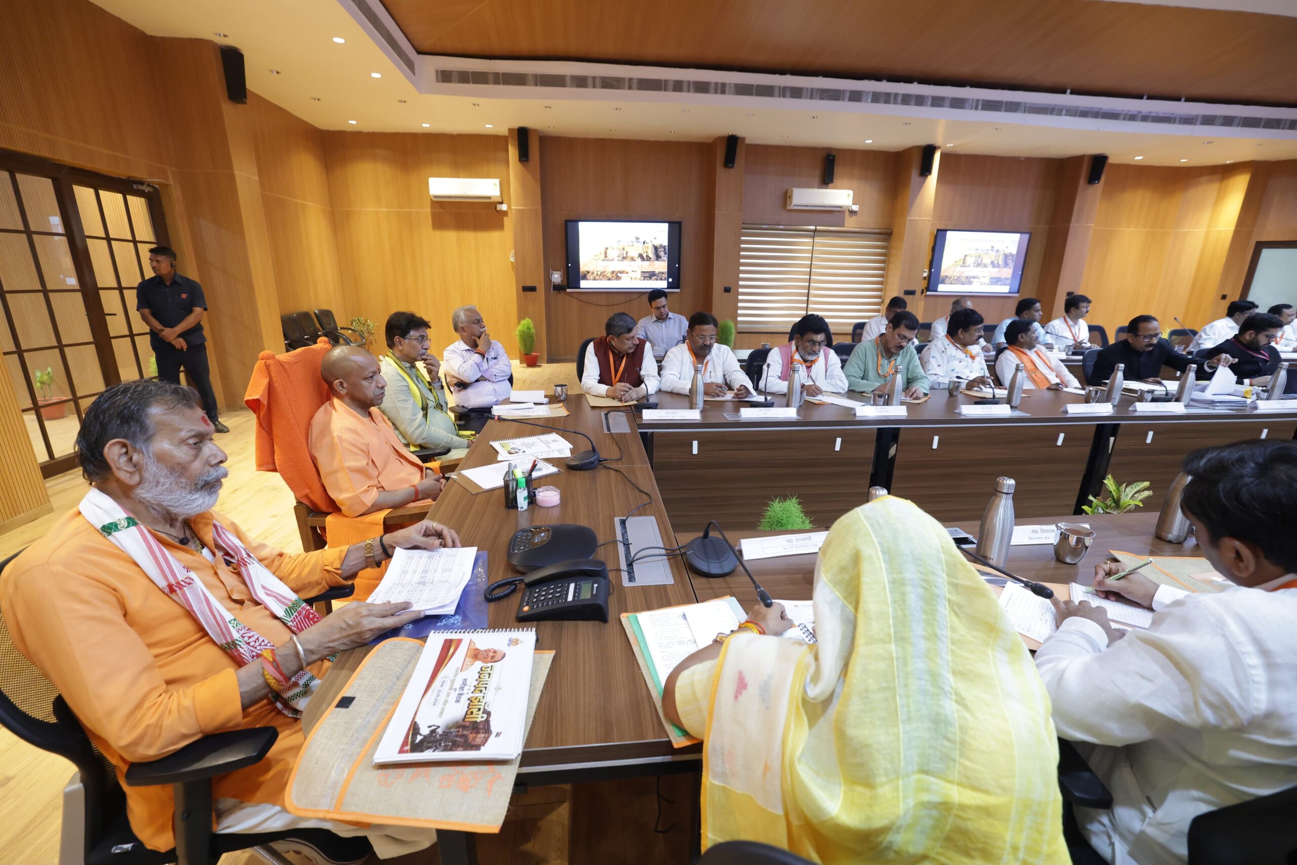 यूपी के 2.17 करोड़ से अधिक किसानों के खाते में आई 4352.40 करोड़ की ‘सम्मान निधि’