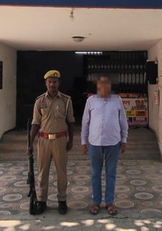 शाहगंज पुलिस टीम को मिली बड़ी कामयाबी, 05 साल से फरार चल रहे 50 हजार रुपये का इनामिया वांछित हृदयनारायण मिश्र को किया गया गिरफ्तार