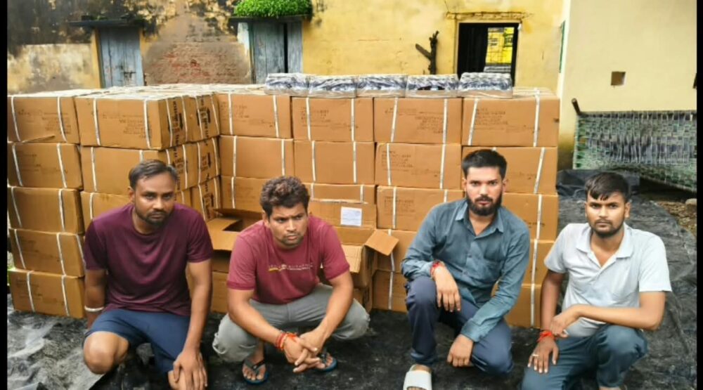 एसटीएफ ने 250 पेटी सिरप के साथ चार आरोपी दबोचे