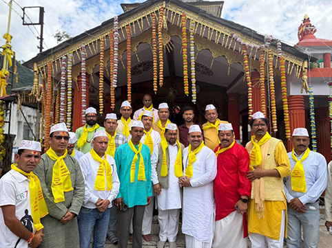 डोडीताल गणेश महोत्सव में शामिल हुए विधायक सुरेश सिंह चौहान