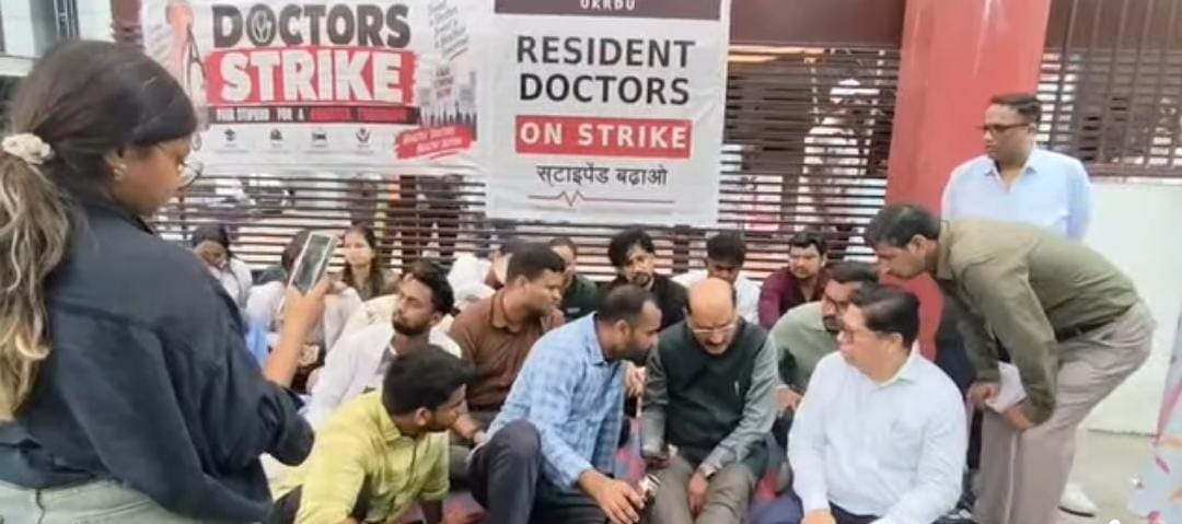 पीजी डॉक्टरों की हड़ताल स्थगित, कैबिनेट में आएगा स्टाइपेंड बढ़ाने का प्रस्ताव