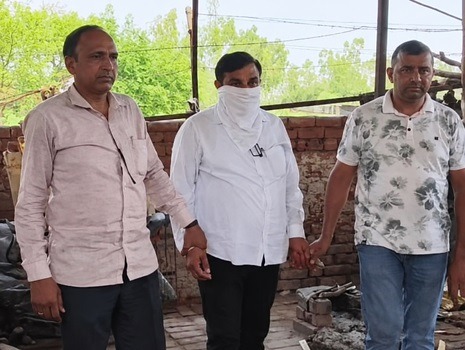 10 हजार रुपये की रिश्वत लेते कानूनगो गिरफ्तार