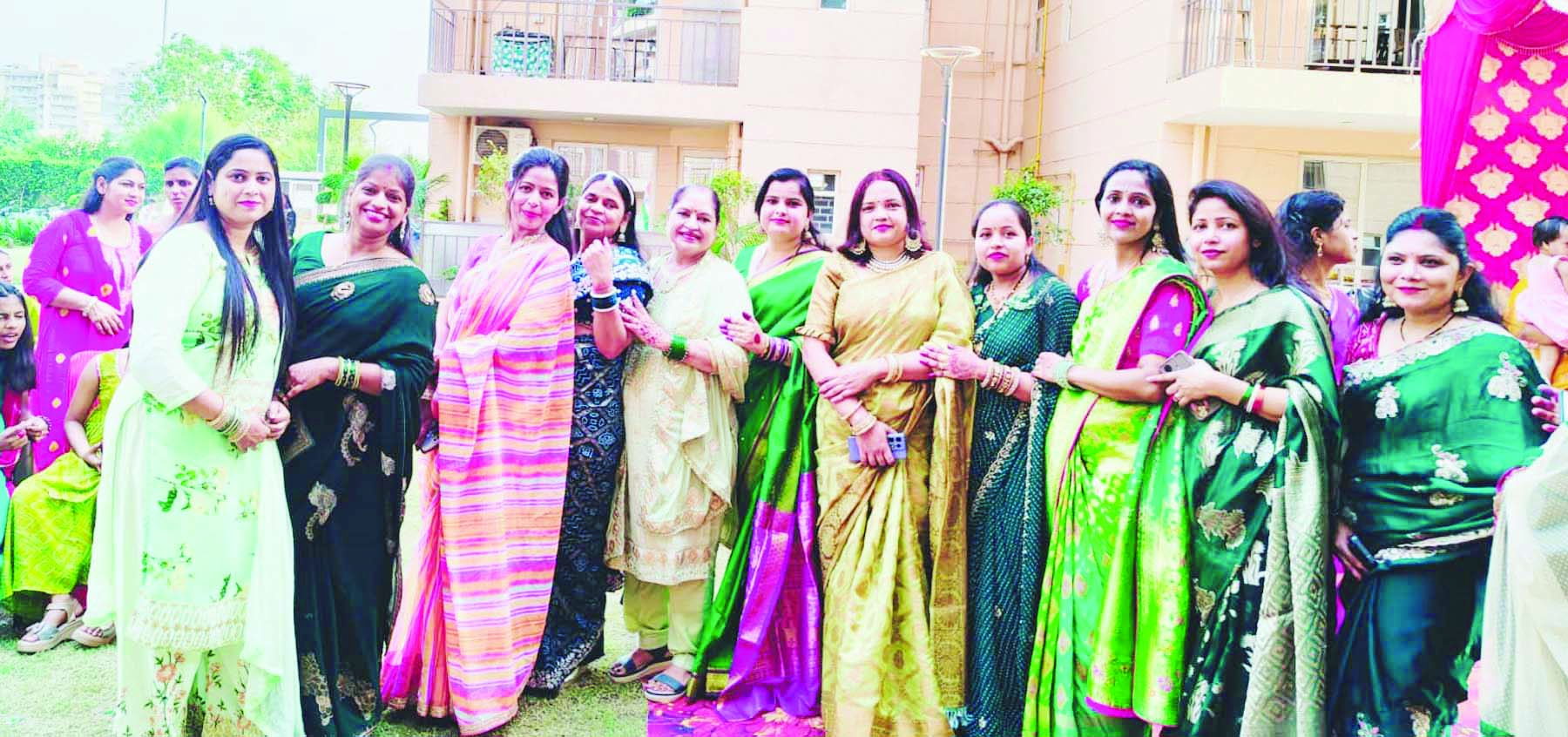 आरओएफ अमलतास सोसायटी भव्यता से मनाया तीज महोत्सव