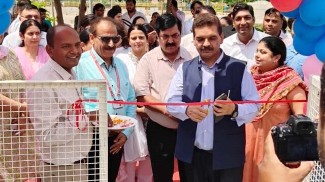 गुरुग्राम यूनिवर्सिटी के नए परिसर में कैंटीन का उद्घाटन