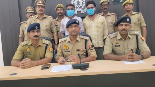 कार में 78 किलो गांजा लेकर घूम रहे थे दो तस्कर, नगराम में दबोचे गए