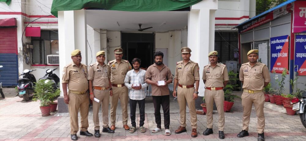 पुलिस की बड़ी कार्रवाई, स्कूटी से चेन स्नैचिंग करने वाले चालक गिरफ्तार