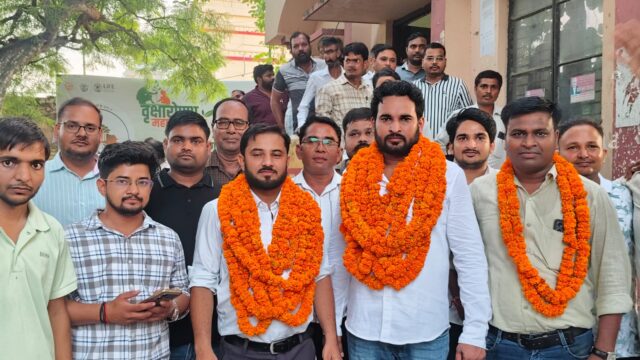 लेखपाल संघ के चुनाव में प्रशांत गंगवार जिलाध्यक्ष, राजेंद्र यादव बने जिलामंत्री