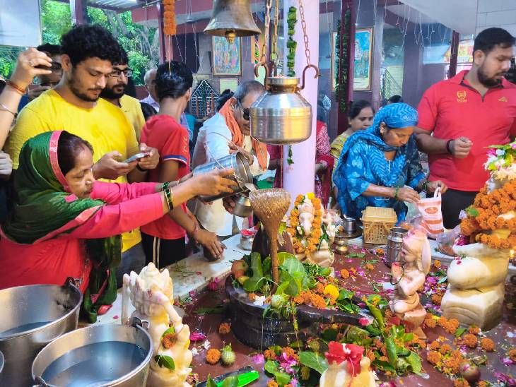 नाग पंचमी के महासंयोग पर दूधेश्वरनाथ मंदिर में उमड़ा आस्था का सैलाब