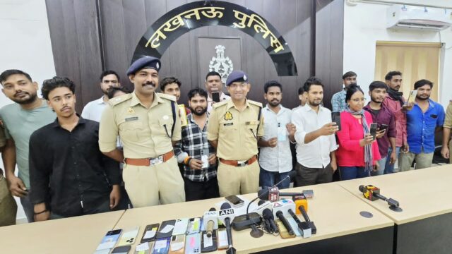 पुलिस की तकनीकी निगरानी से मिले 100 मोबाइल