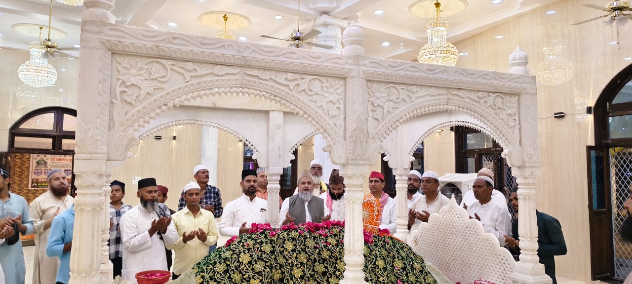 अमन की दुआओं से गूंज उठी दरगाह, कुल शरीफ के साथ 68वां उर्स-ए-हशमती संपन्न