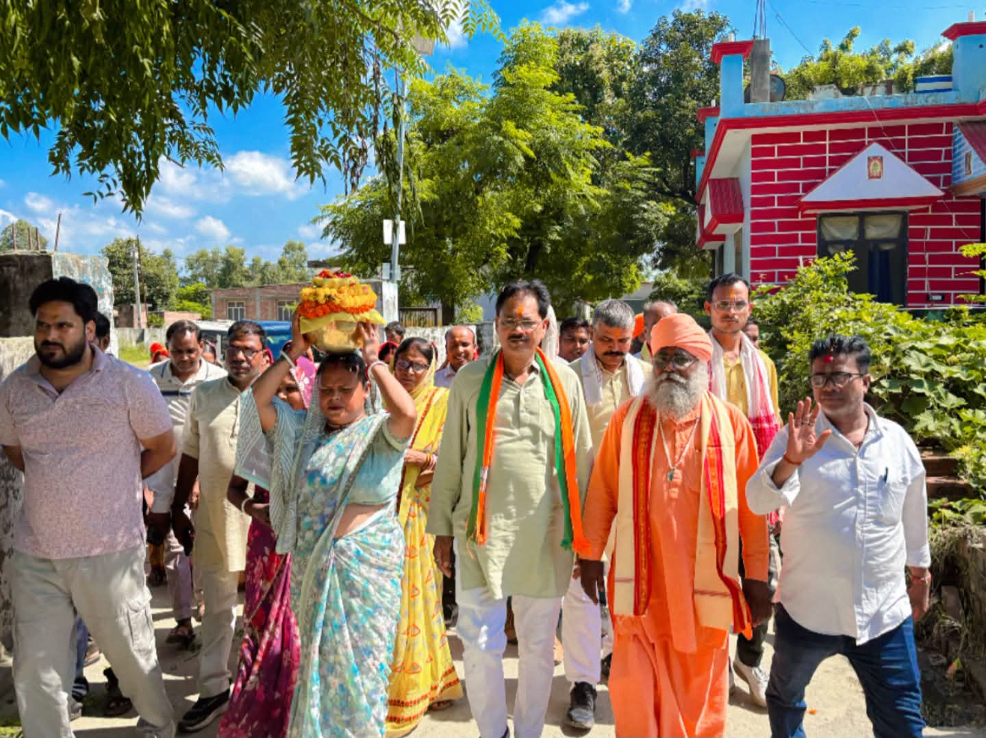 पीलीभीत में पावन माटी युक्त कलश वंदन यात्रा का भव्य स्वागत